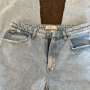 Abercrombie & Fitch Light Blue Fit Jeans
